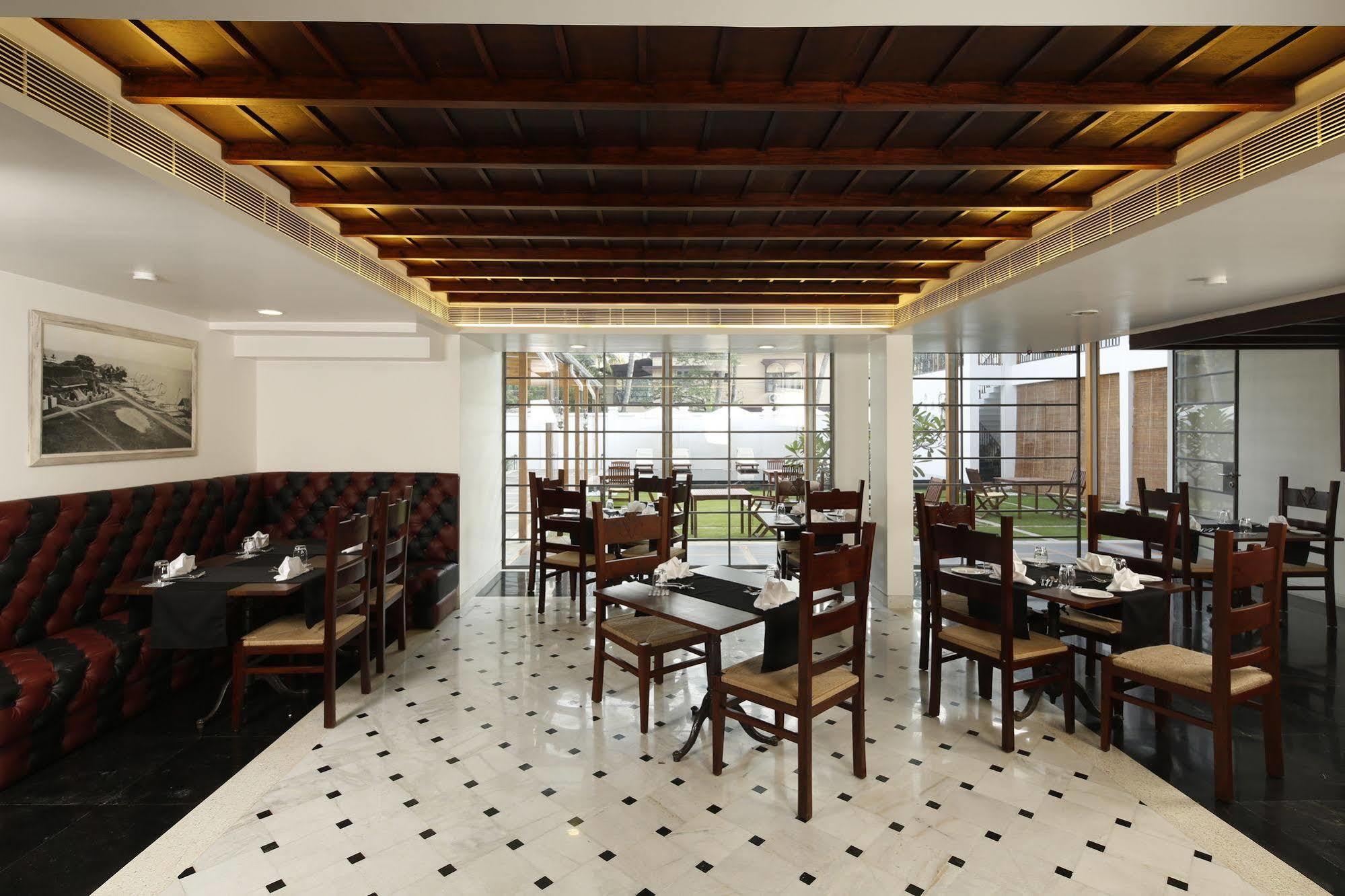 Eighth Bastion Fort Kochi - A Cgh Earth Experience Exterior photo